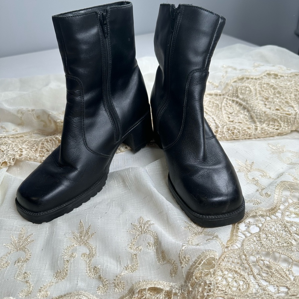 Black Leather Ankle Boots, Supple, Luxury, All Fur Lining, Chunky Heels, 8.5